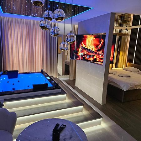 Masarska 8 Vip Apartamenty Jacuzzi 크라쿠프 외부 사진