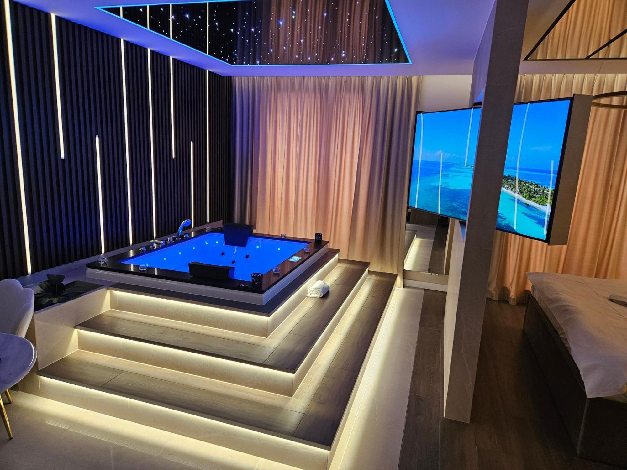 Masarska 8 Vip Apartamenty Jacuzzi 크라쿠프 외부 사진