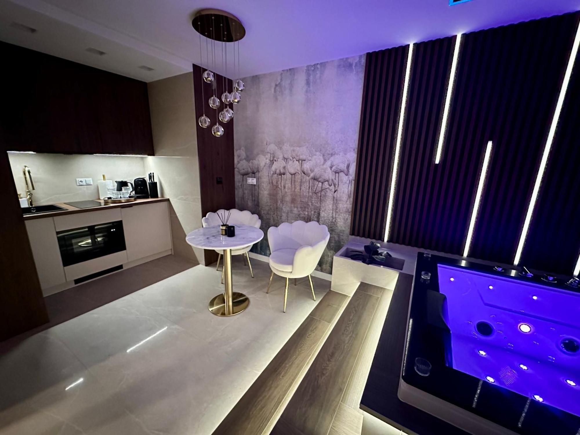 Masarska 8 Vip Apartamenty Jacuzzi 크라쿠프 외부 사진