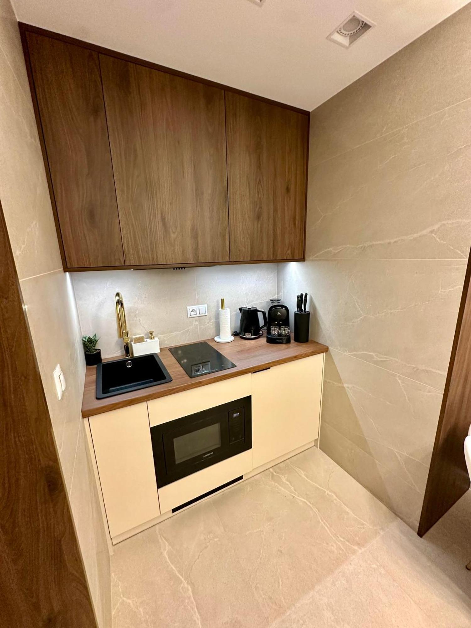 Masarska 8 Vip Apartamenty Jacuzzi 크라쿠프 외부 사진